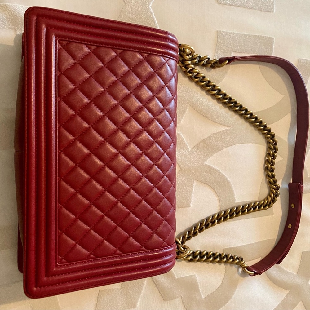 Medium Boy Bag Chanel - Picture 4 of 10